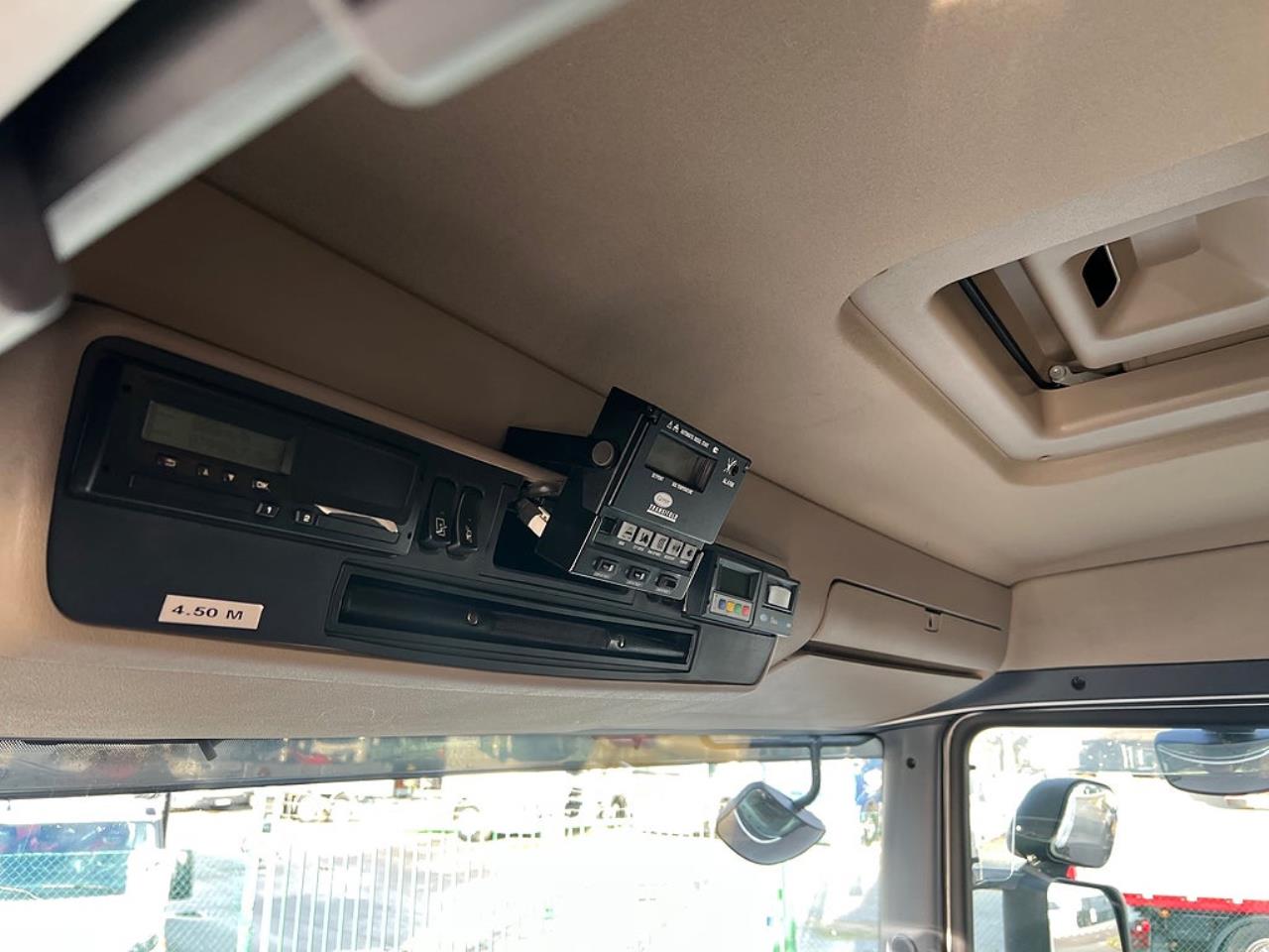 Scania R490 6x2*4 Kylbil / Frysbil 2 Zons, Euro 6 2014 - Sk&aring;p isolerat