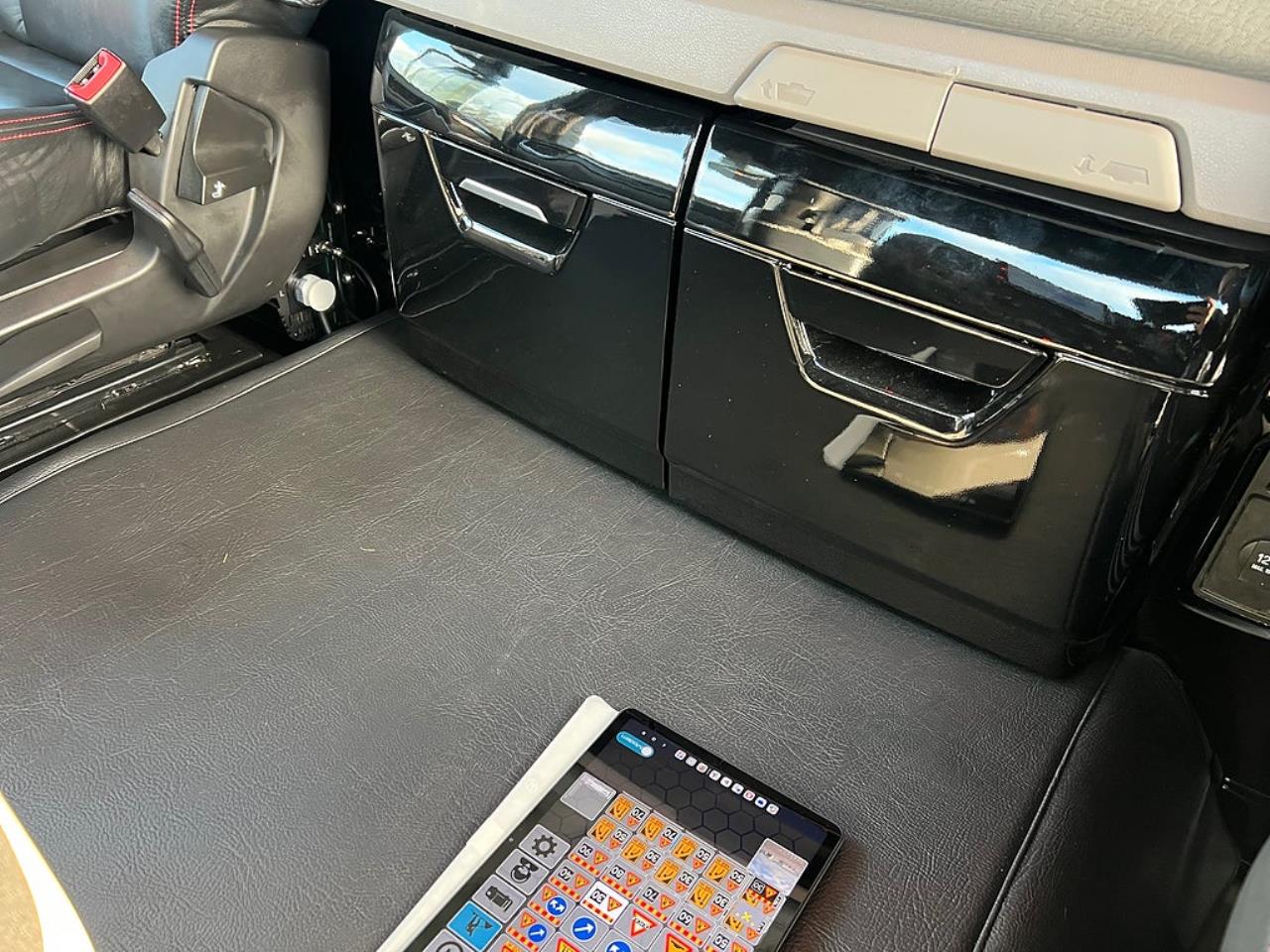 Scania R410 4x2 TMA Bil MaxiSign, Kl&auml;dd hytt, Euro 6 2020 - &Ouml;vrigt