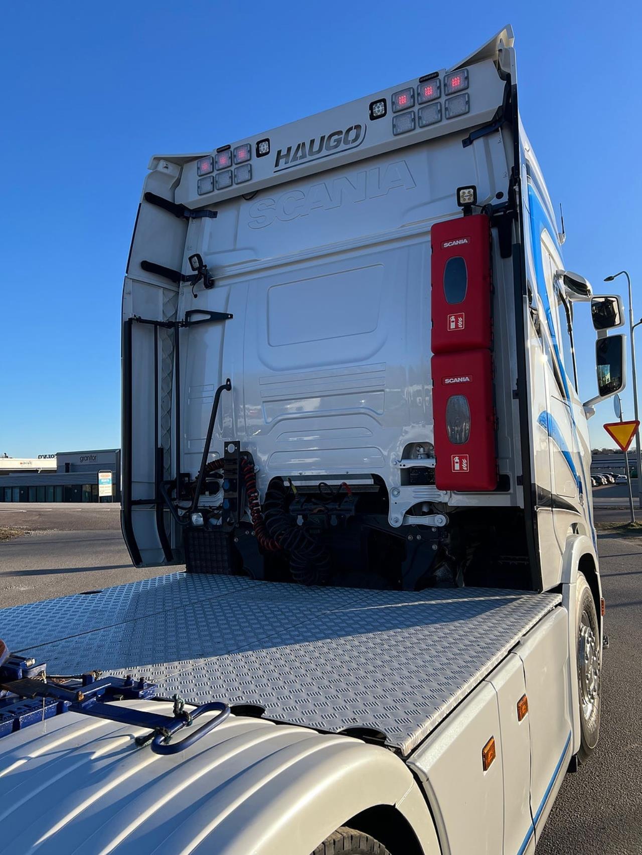 Scania R660 V8 6x4 Dragbil Tandem Lyftbar Axel  2022 - Dragbil