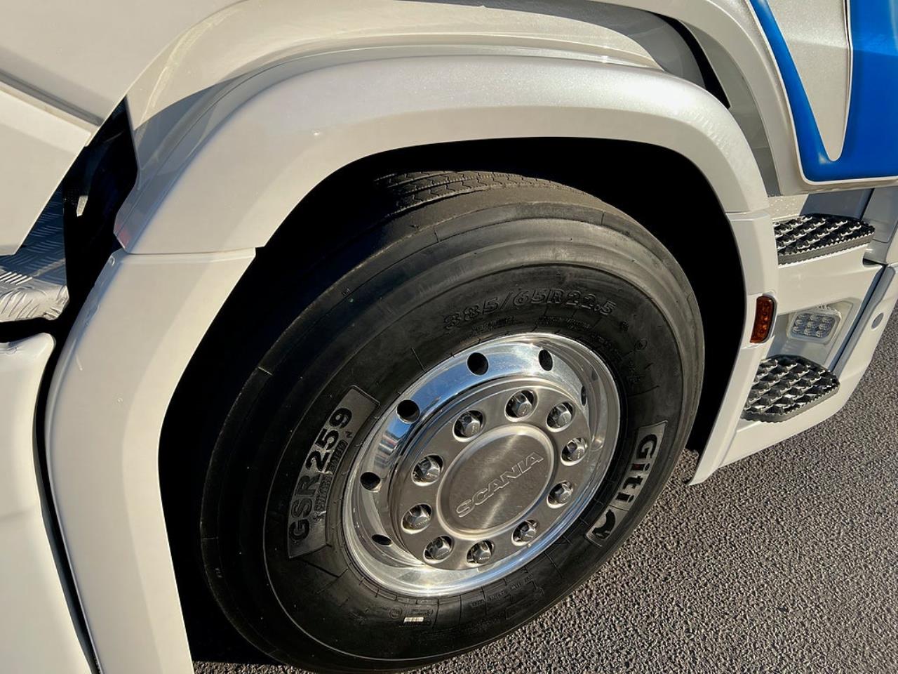 Scania R660 V8 6x4 Dragbil Tandem Lyftbar Axel  2022 - Dragbil