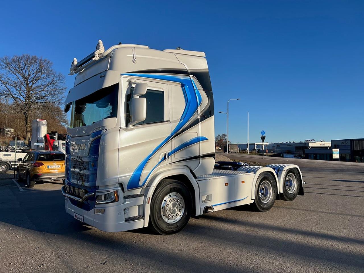 Scania R660 V8 6x4 Dragbil Tandem Lyftbar Axel  2022 - Dragbil