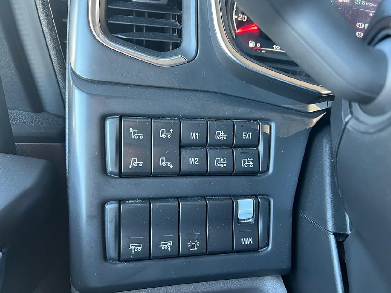 Scania R660 V8 6x4 Dragbil Tandem Lyftbar Axel  2022 - Dragbil