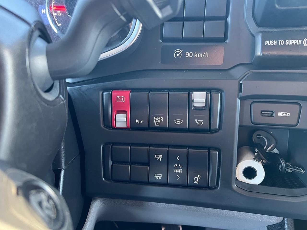 Scania R660 V8 6x4 Dragbil Tandem Lyftbar Axel  2022 - Dragbil