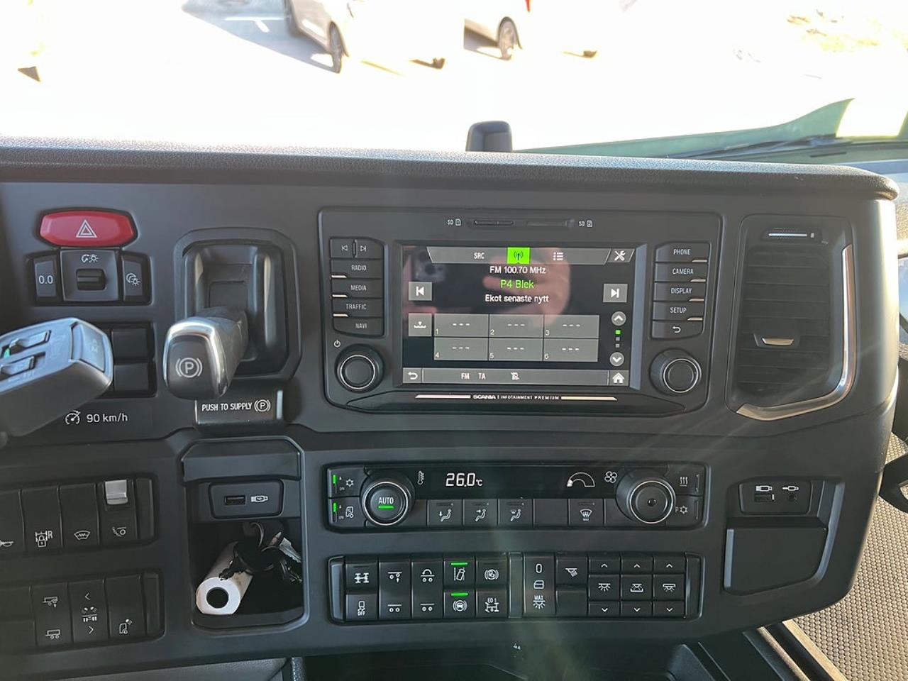 Scania R660 V8 6x4 Dragbil Tandem Lyftbar Axel  2022 - Dragbil