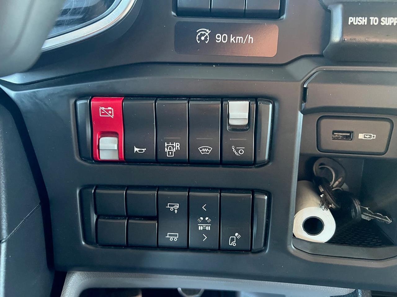 Scania R660 V8 6x4 Dragbil Tandem Lyftbar Axel  2022 - Dragbil