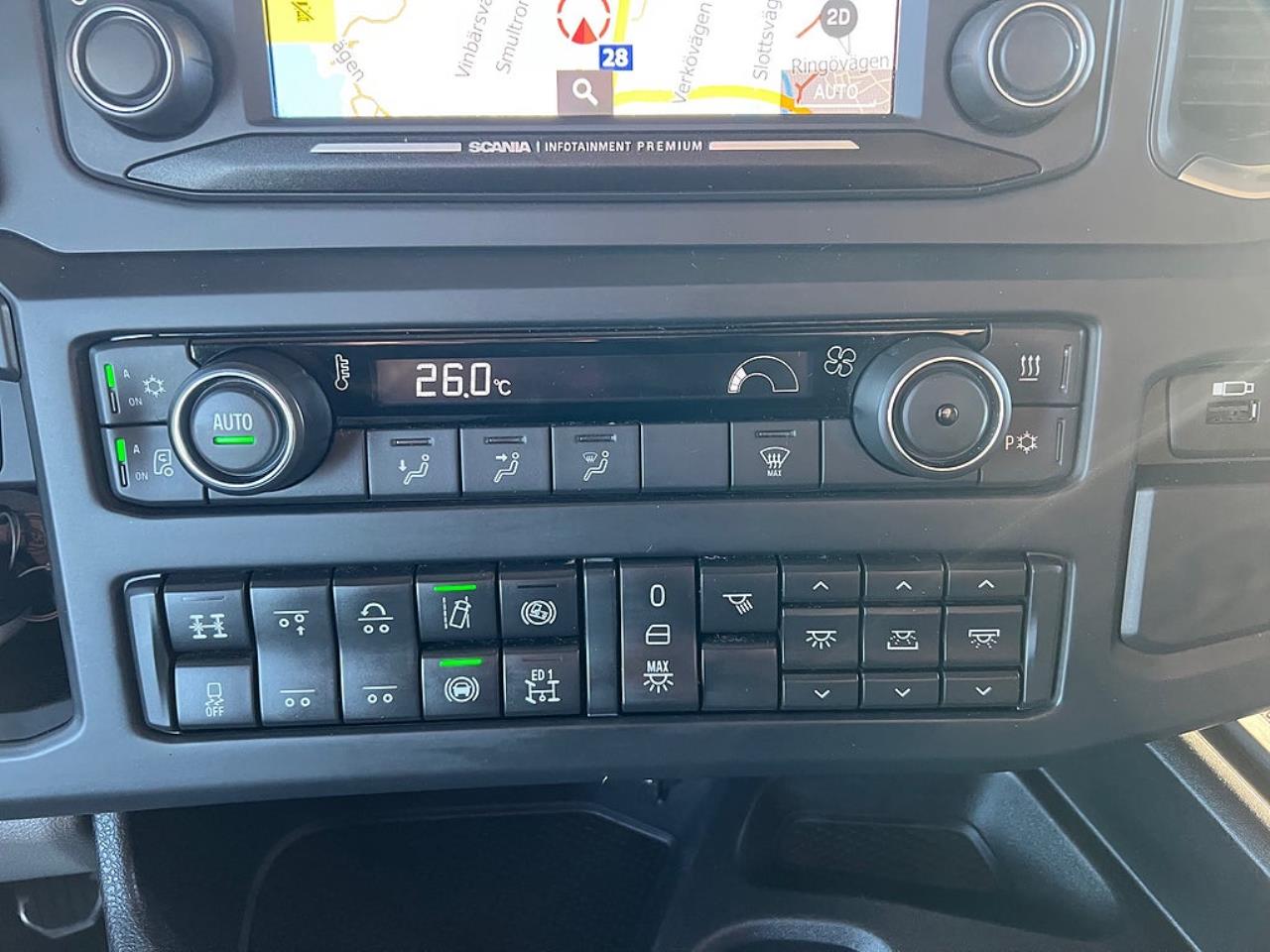 Scania R660 V8 6x4 Dragbil Tandem Lyftbar Axel  2022 - Dragbil