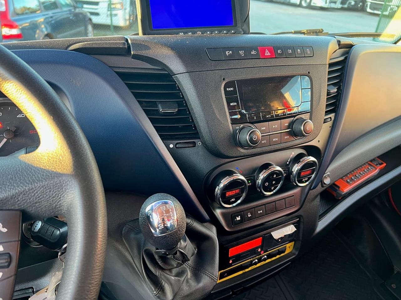 Iveco Daily 72C18 B&auml;rgningsbil Manuell Euro 6 2018 - &Ouml;vrigt