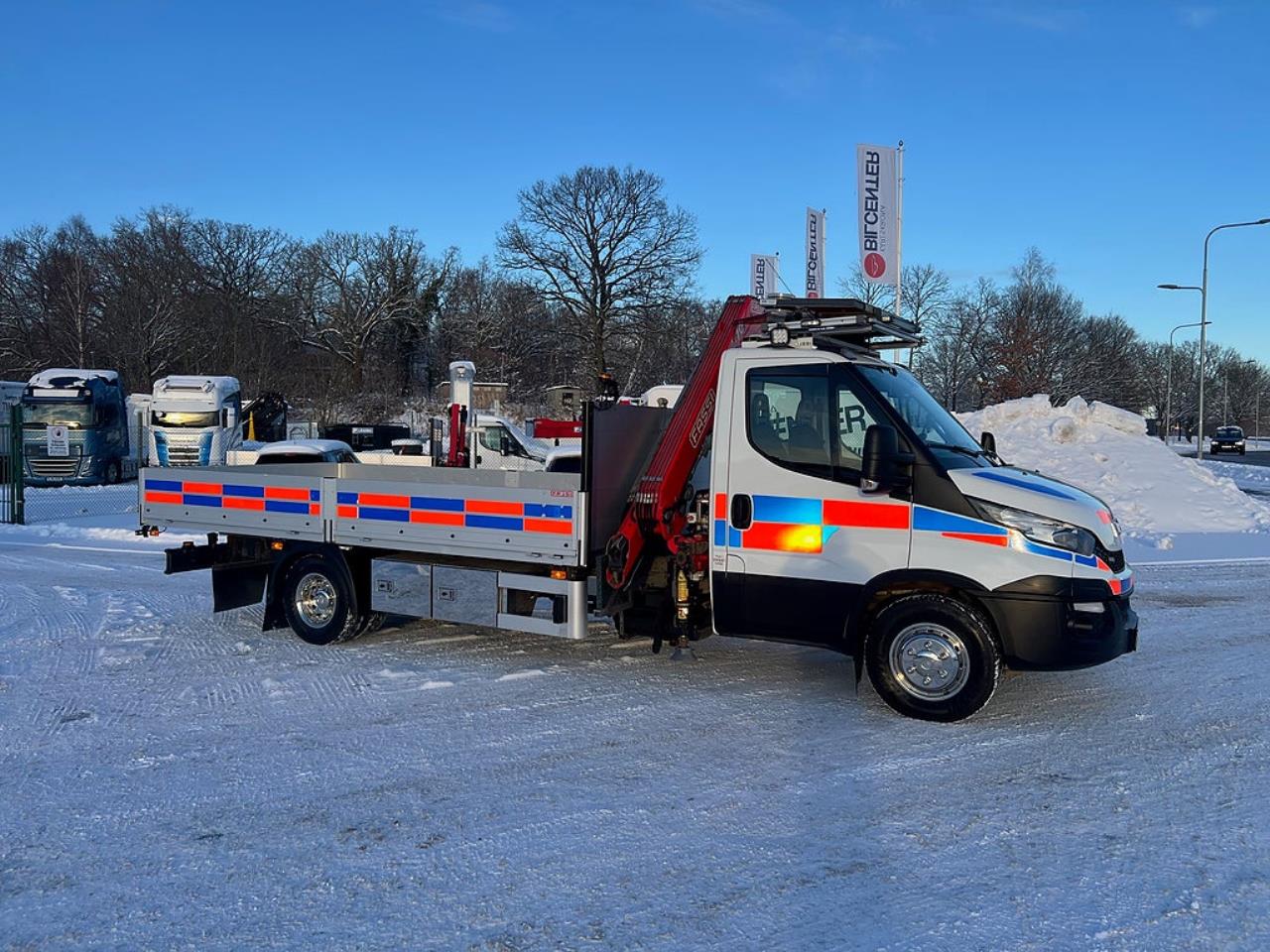 Iveco Daily 72C17 4x2 Kranbil MKT Extra Utrustning Euro 6 2017 - Kran