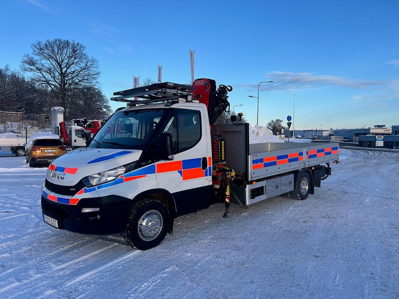 Iveco Daily 72C17 4x2 Kranbil MKT Extra Utrustning Euro 6 2017 - Kran