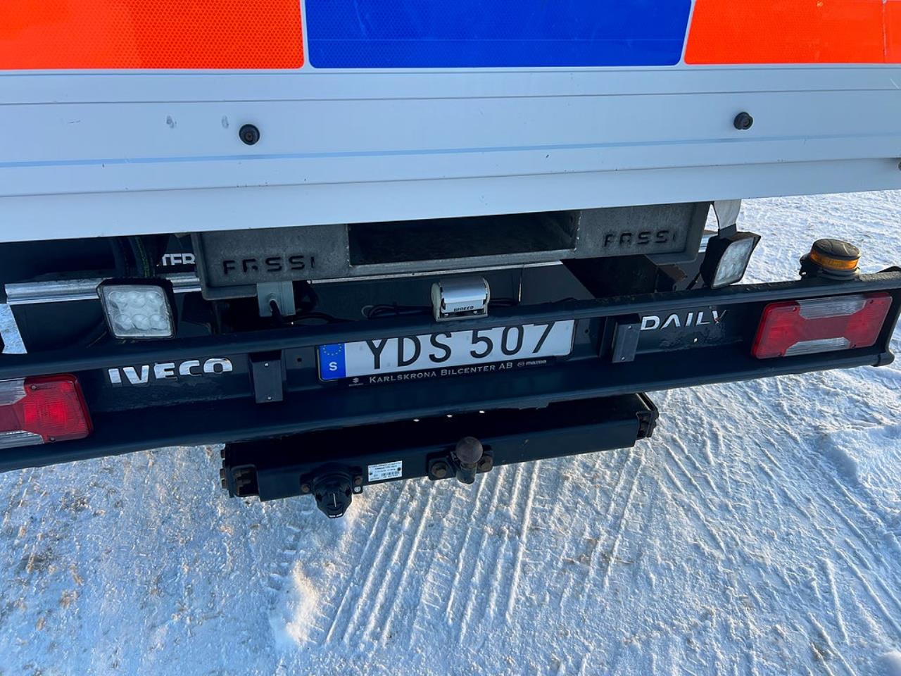 Iveco Daily 72C17 4x2 Kranbil MKT Extra Utrustning Euro 6 2017 - Kran