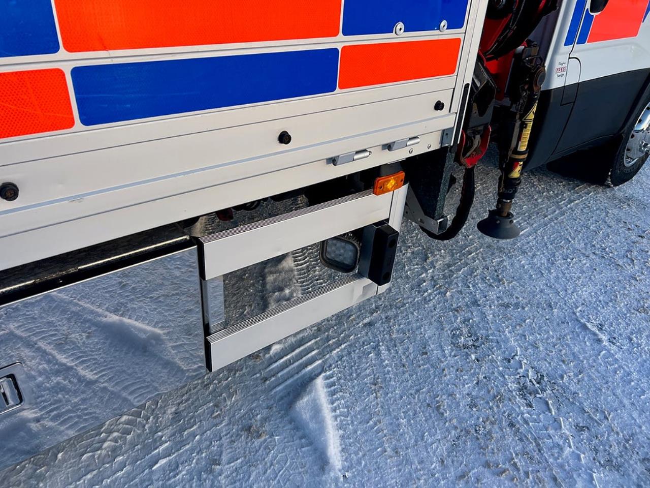 Iveco Daily 72C17 4x2 Kranbil MKT Extra Utrustning Euro 6 2017 - Kran