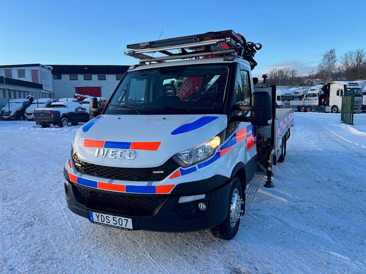 Iveco Daily 72C17 4x2 Kranbil MKT Extra Utrustning Euro 6 2017 - Kran