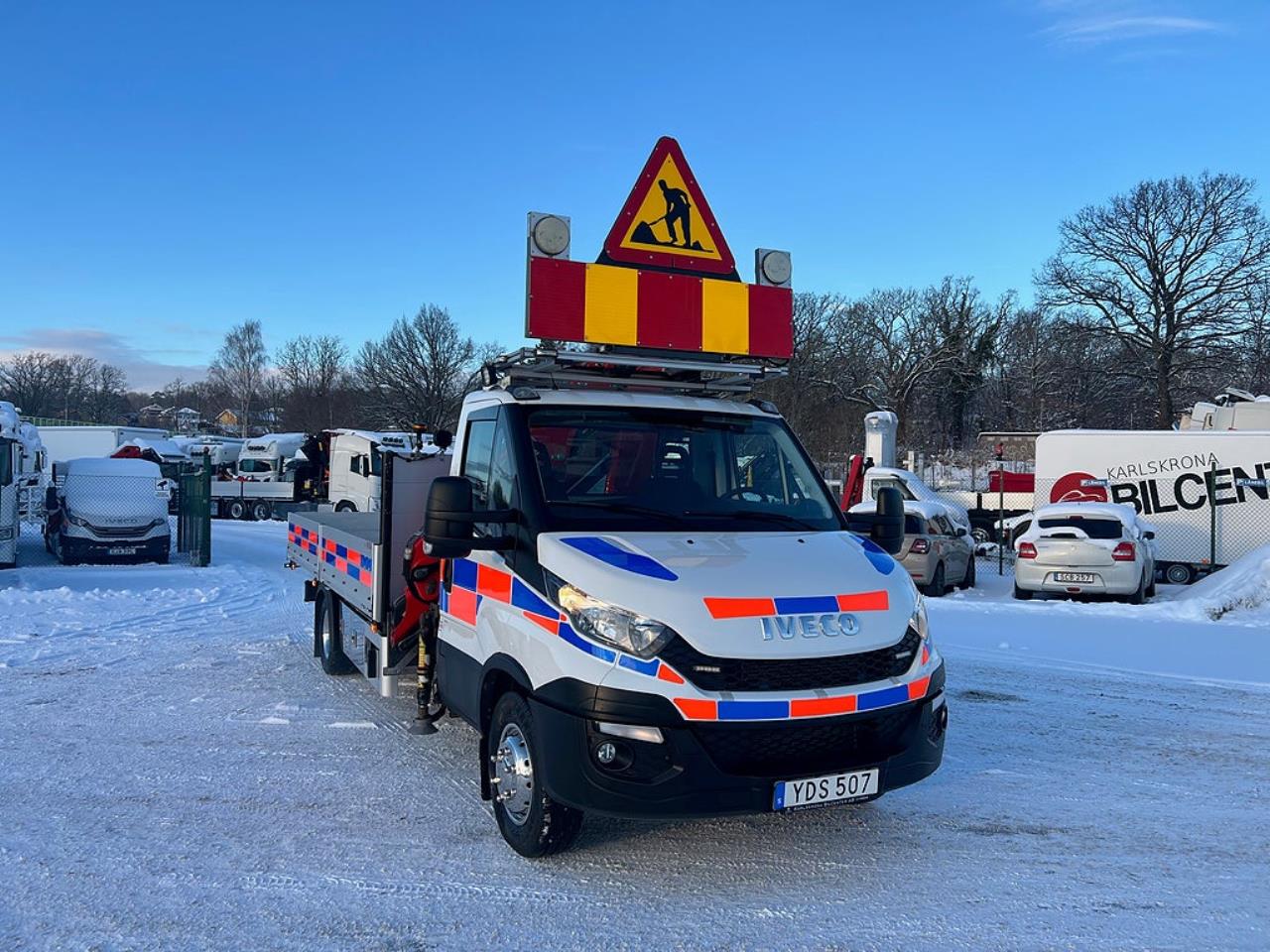 Iveco Daily 72C17 4x2 Kranbil MKT Extra Utrustning Euro 6 2017 - Kran