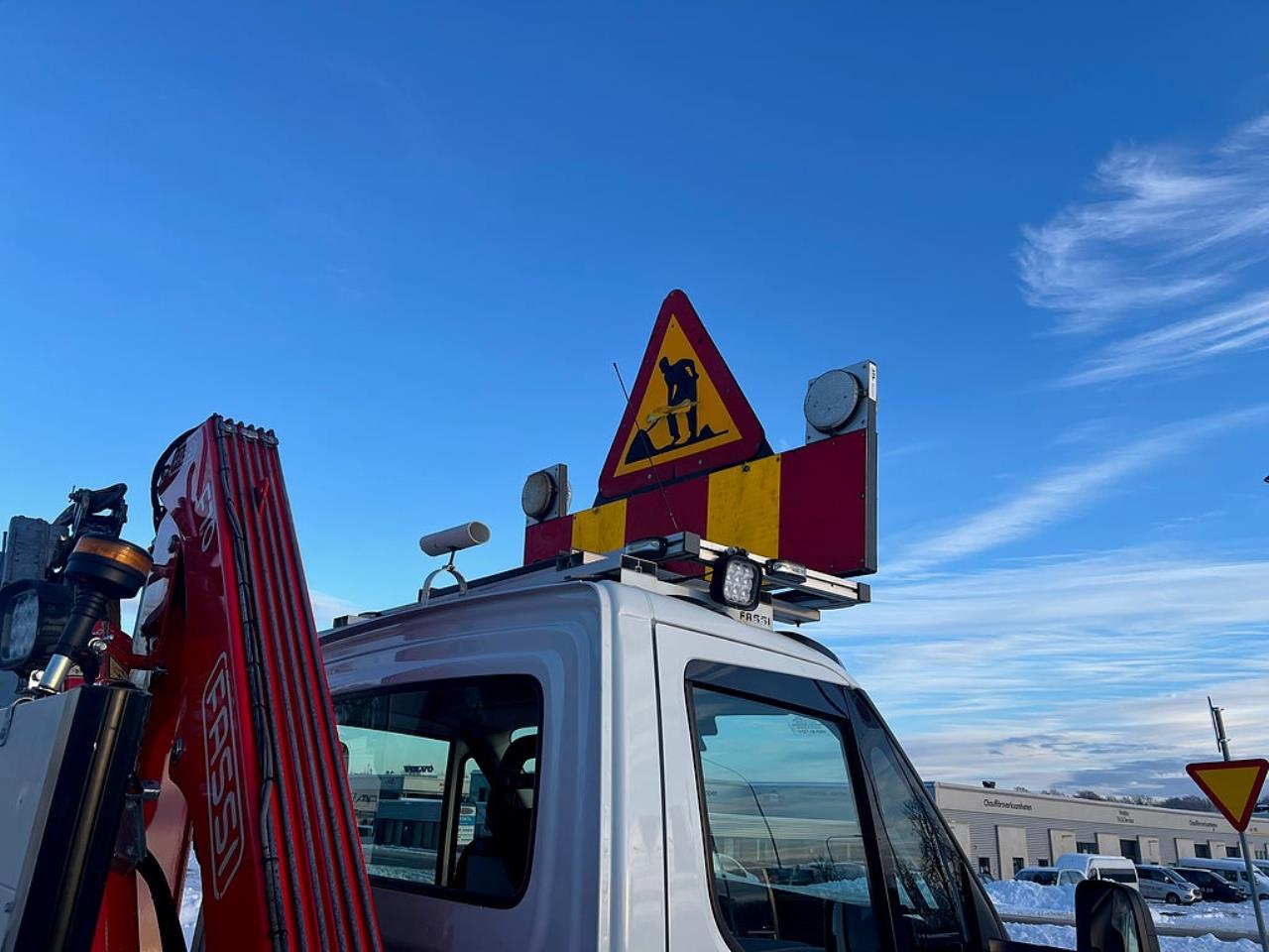 Iveco Daily 72C17 4x2 Kranbil MKT Extra Utrustning Euro 6 2017 - Kran