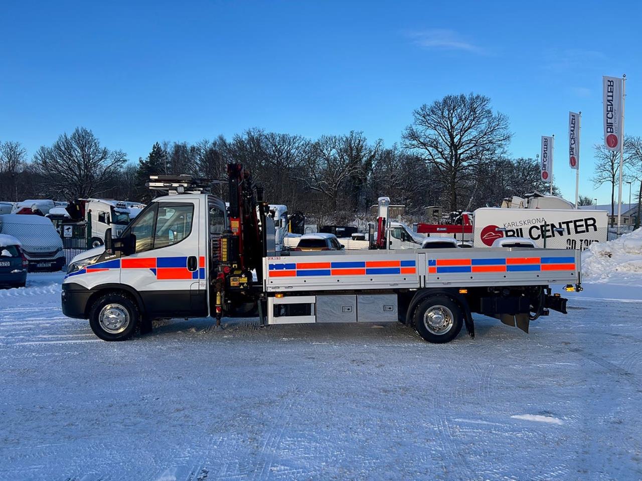 Iveco Daily 72C17 4x2 Kranbil MKT Extra Utrustning Euro 6 2017 - Kran