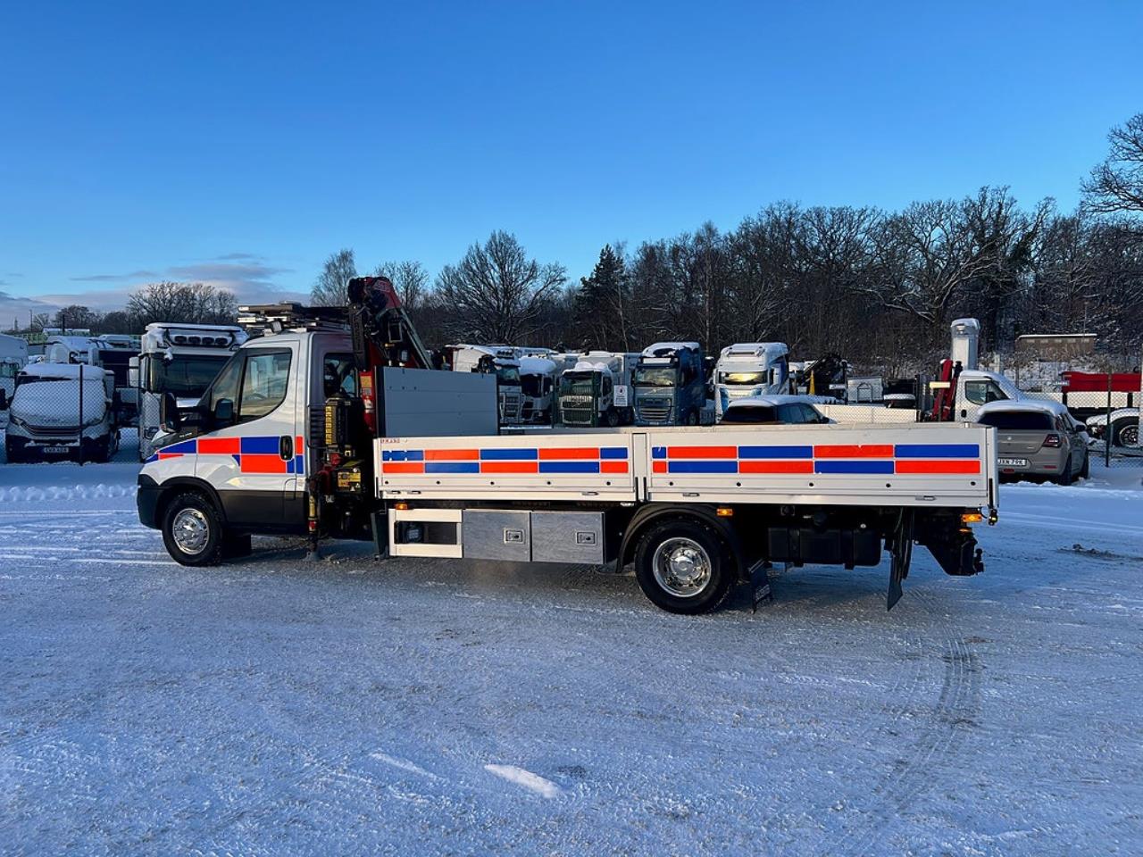 Iveco Daily 72C17 4x2 Kranbil MKT Extra Utrustning Euro 6 2017 - Kran