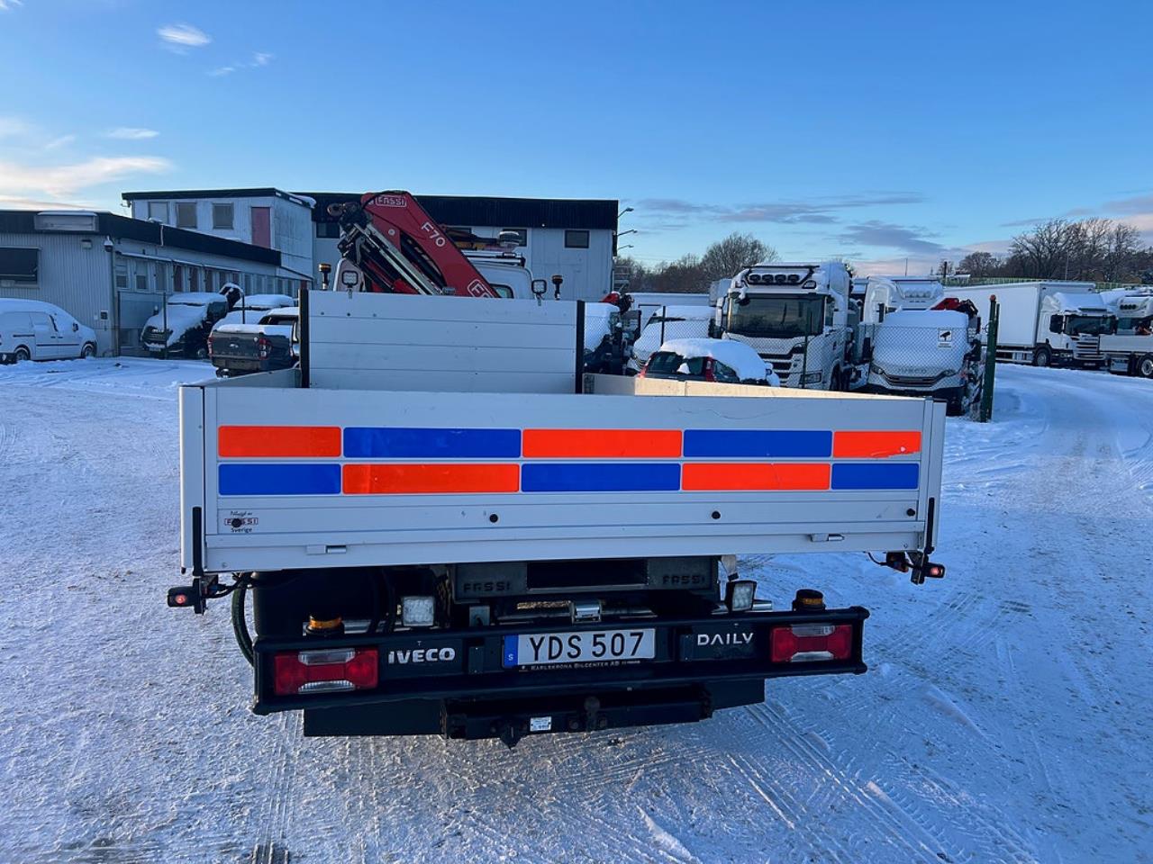 Iveco Daily 72C17 4x2 Kranbil MKT Extra Utrustning Euro 6 2017 - Kran