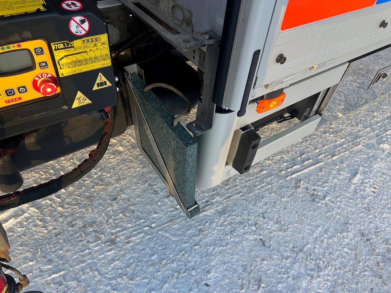 Iveco Daily 72C17 4x2 Kranbil MKT Extra Utrustning Euro 6 2017 - Kran