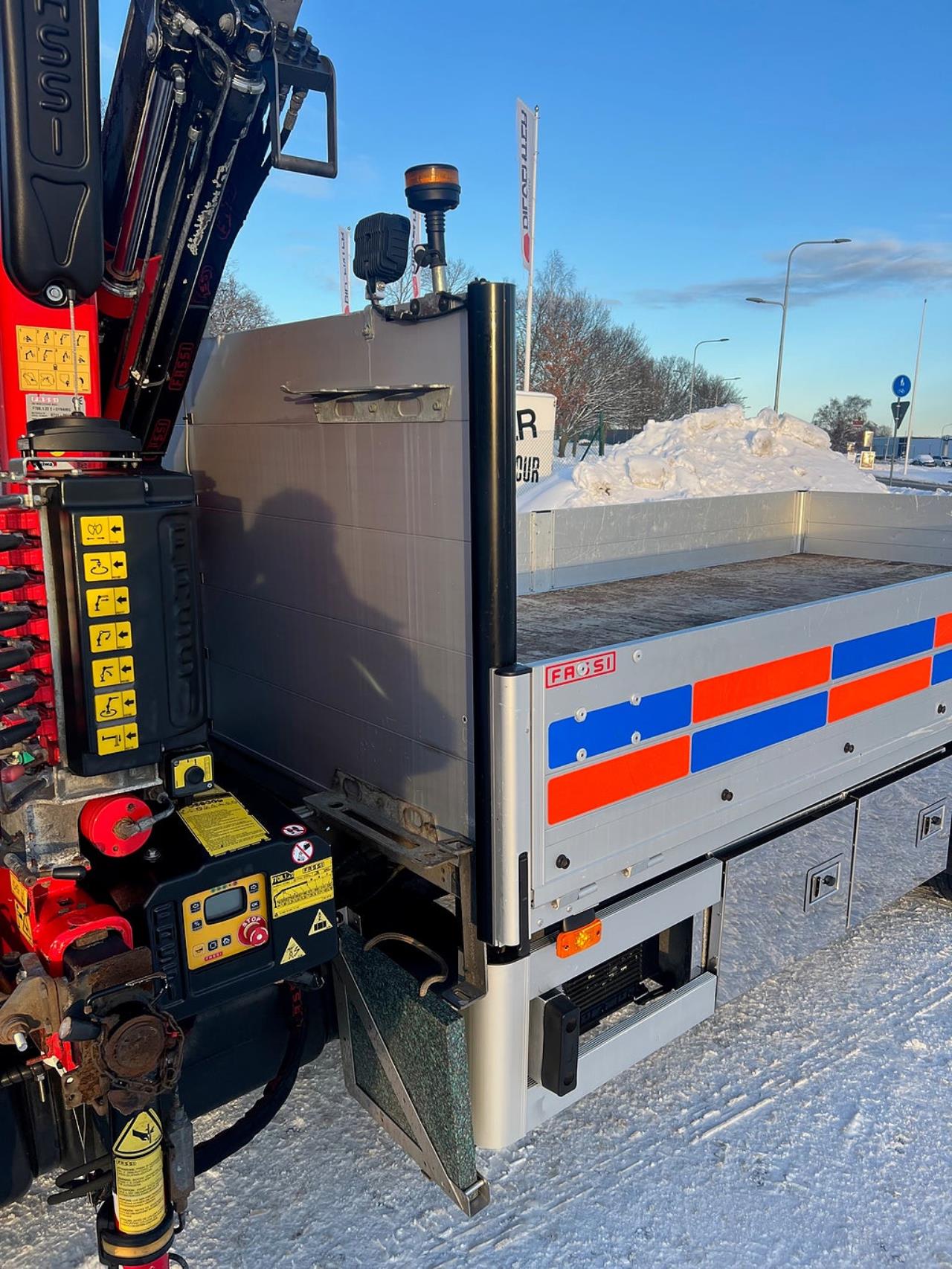 Iveco Daily 72C17 4x2 Kranbil MKT Extra Utrustning Euro 6 2017 - Kran