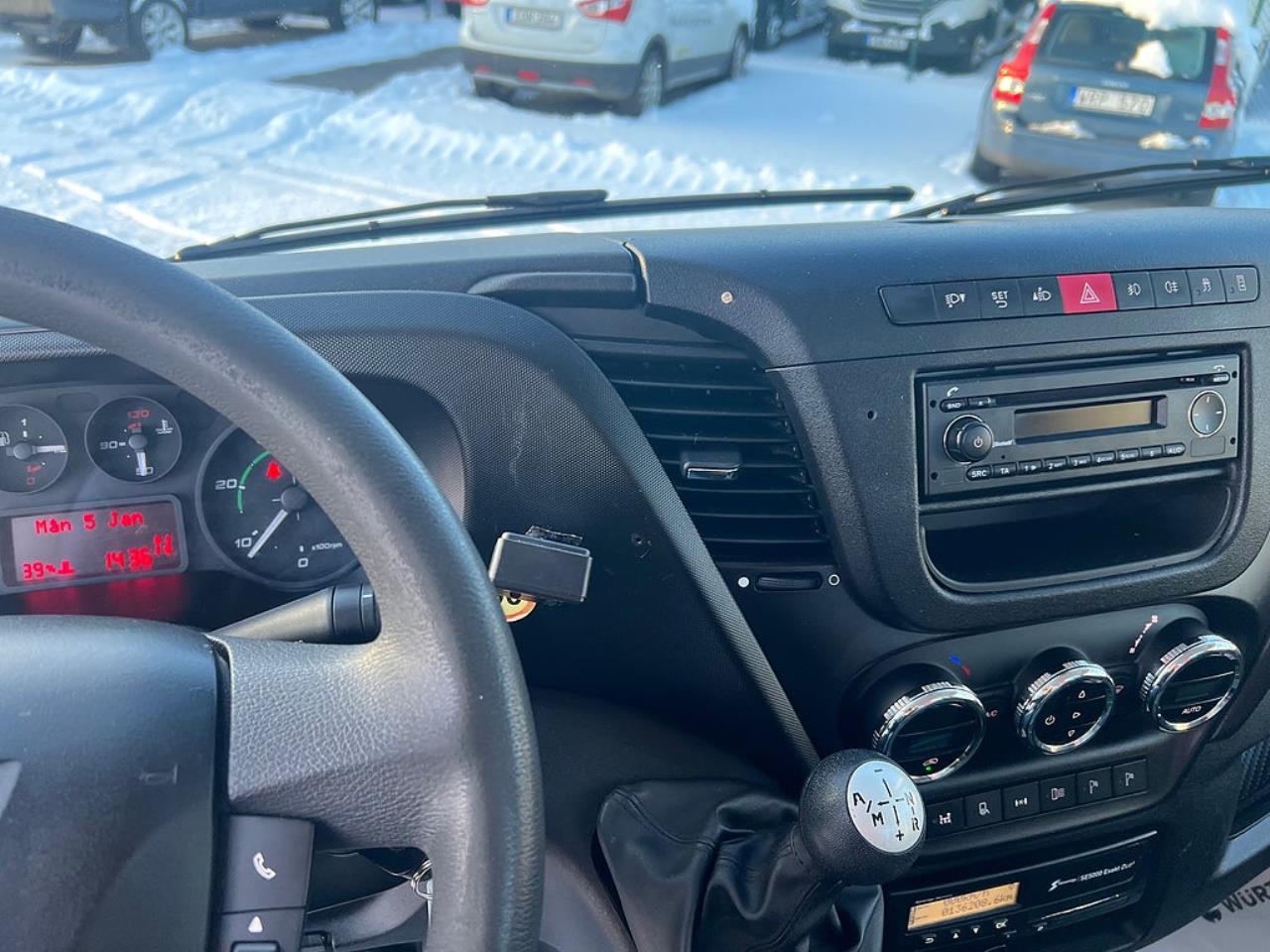 Iveco Daily 72C17 4x2 Kranbil MKT Extra Utrustning Euro 6 2017 - Kran