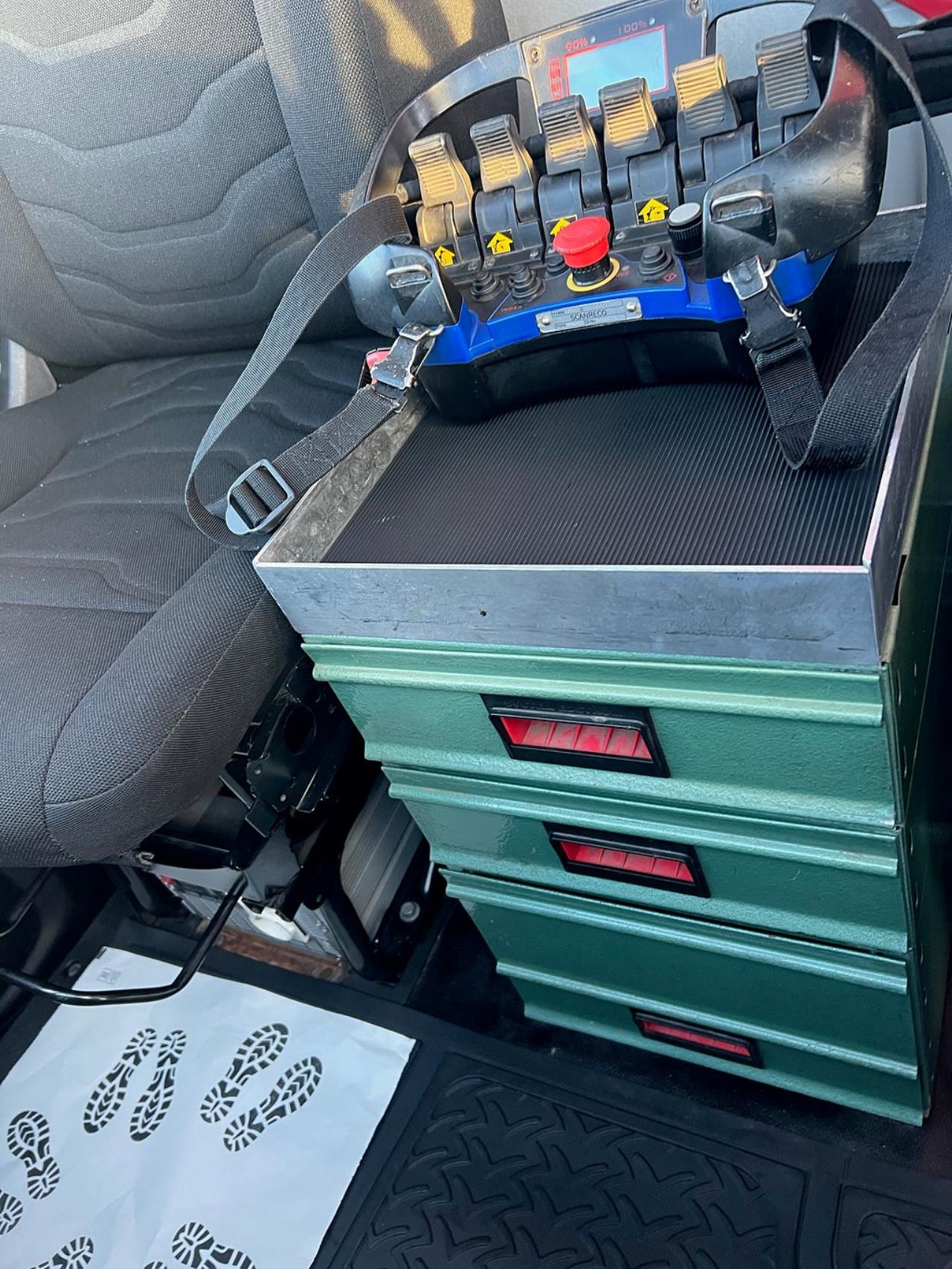 Iveco Daily 72C17 4x2 Kranbil MKT Extra Utrustning Euro 6 2017 - Kran