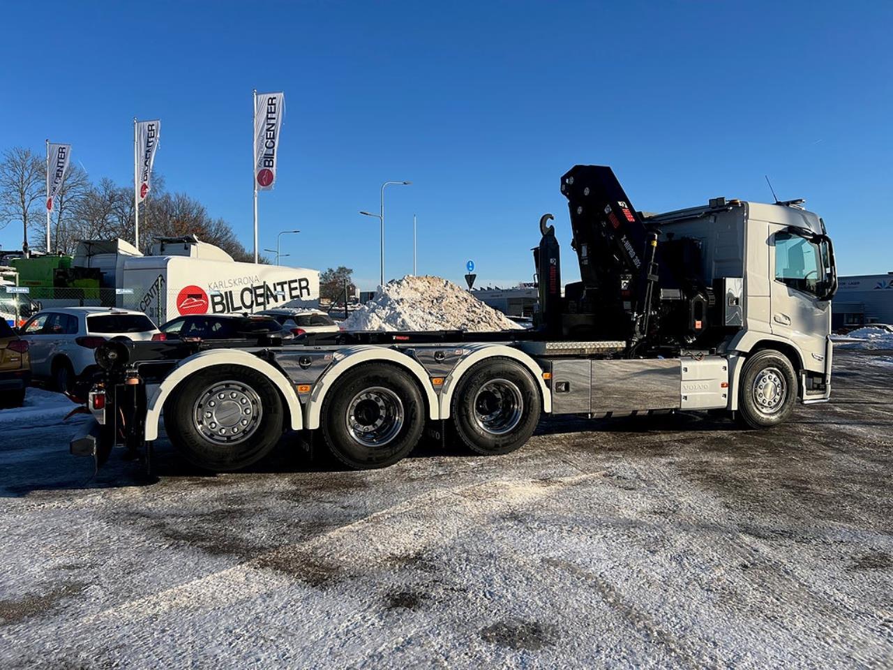 Volvo FM13 500 8x4*4 Tridem Kranv&auml;xlare Hiab 302 2023 - Kran