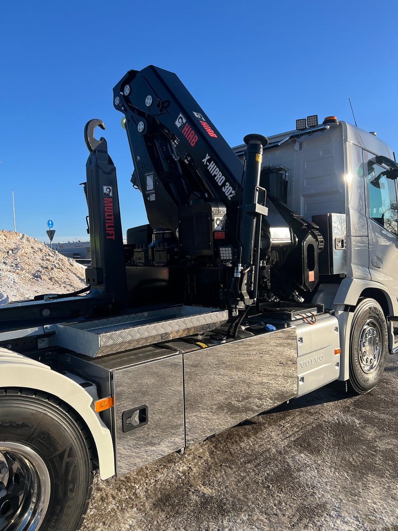 Volvo FM13 500 8x4*4 Tridem Kranv&auml;xlare Hiab 302 2023 - Kran