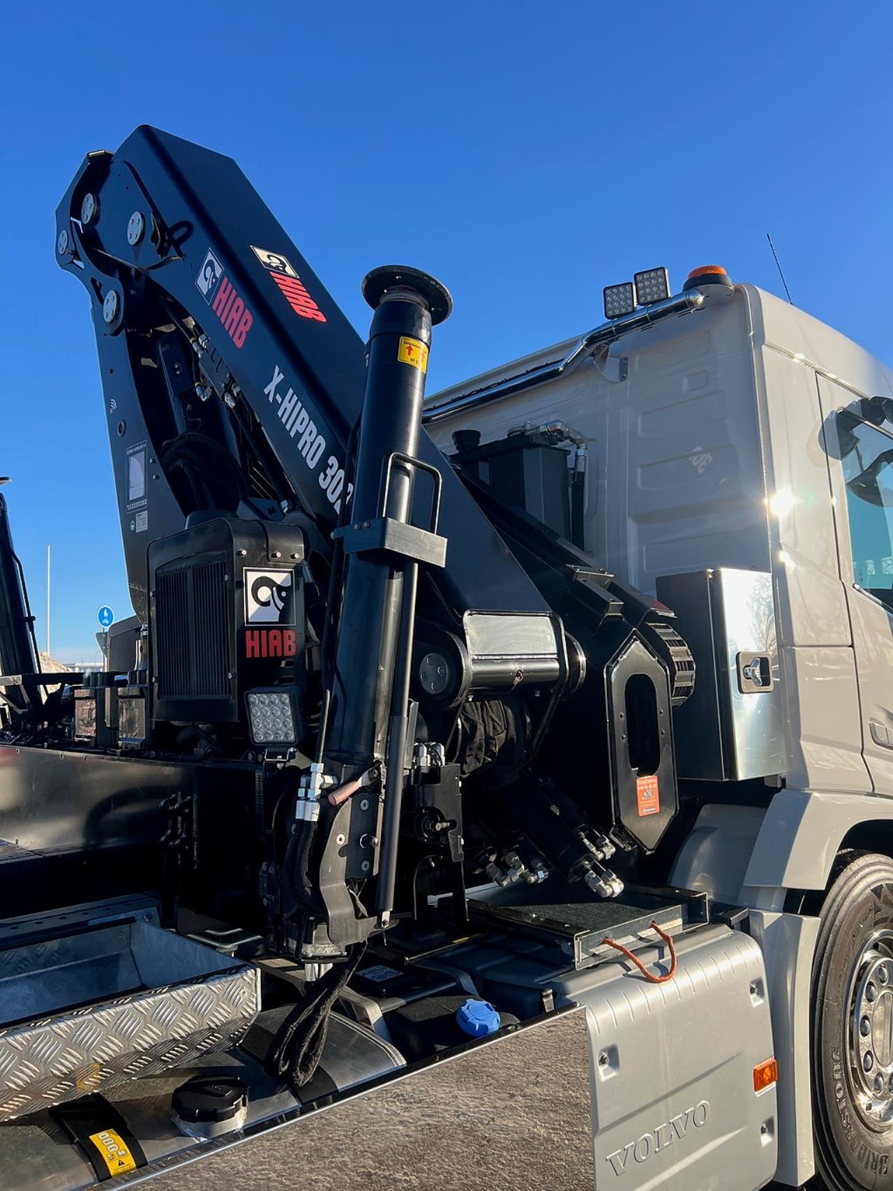 Volvo FM13 500 8x4*4 Tridem Kranv&auml;xlare Hiab 302 2023 - Kran