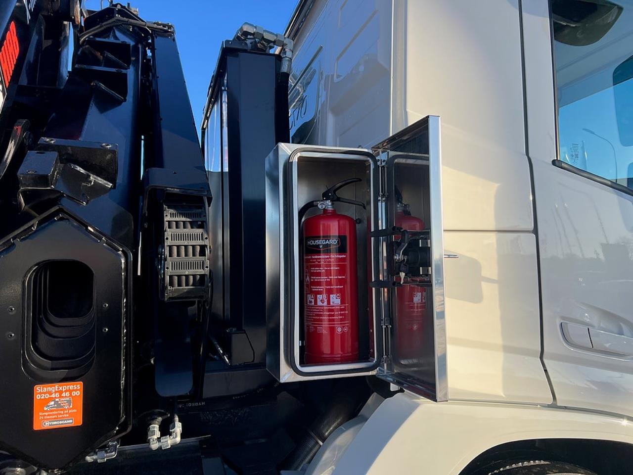 Volvo FM13 500 8x4*4 Tridem Kranv&auml;xlare Hiab 302 2023 - Kran