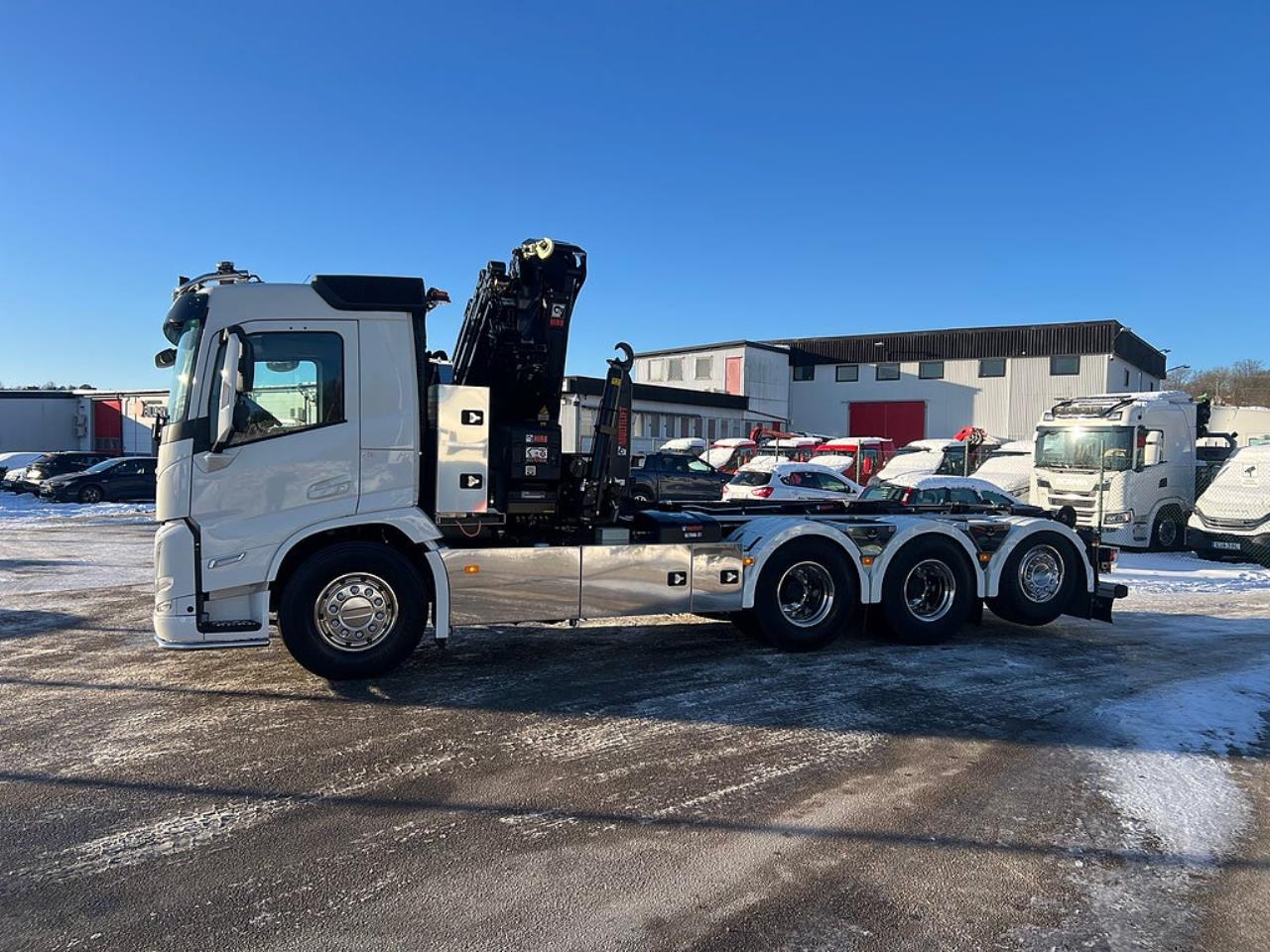 Volvo FM13 500 8x4*4 Tridem Kranv&auml;xlare Hiab 302 2023 - Kran