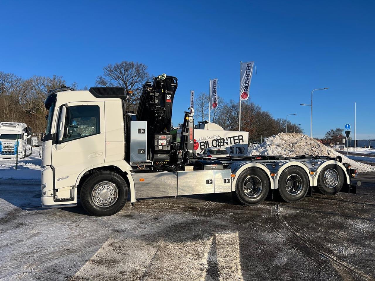 Volvo FM13 500 8x4*4 Tridem Kranv&auml;xlare Hiab 302 2023 - Kran