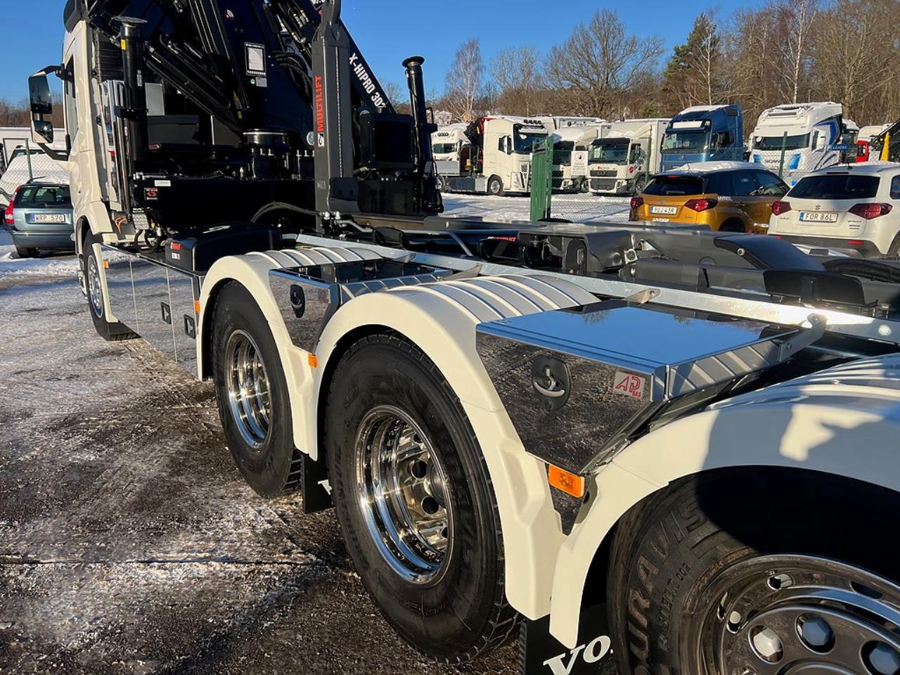 Volvo FM13 500 8x4*4 Tridem Kranv&auml;xlare Hiab 302 2023 - Kran
