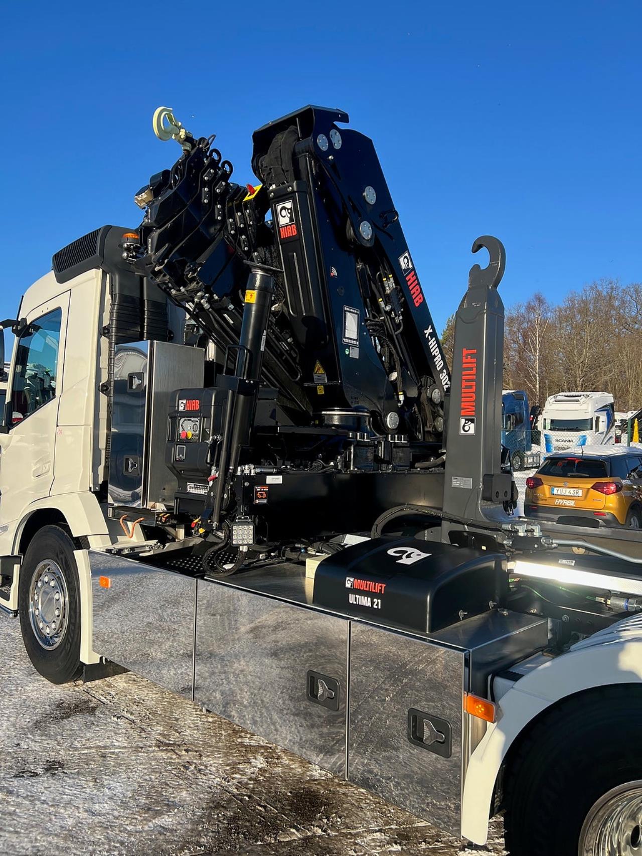 Volvo FM13 500 8x4*4 Tridem Kranv&auml;xlare Hiab 302 2023 - Kran
