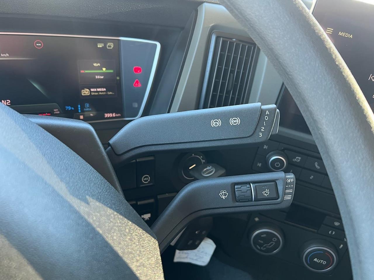 Volvo FM13 500 8x4*4 Tridem Kranv&auml;xlare Hiab 302 2023 - Kran