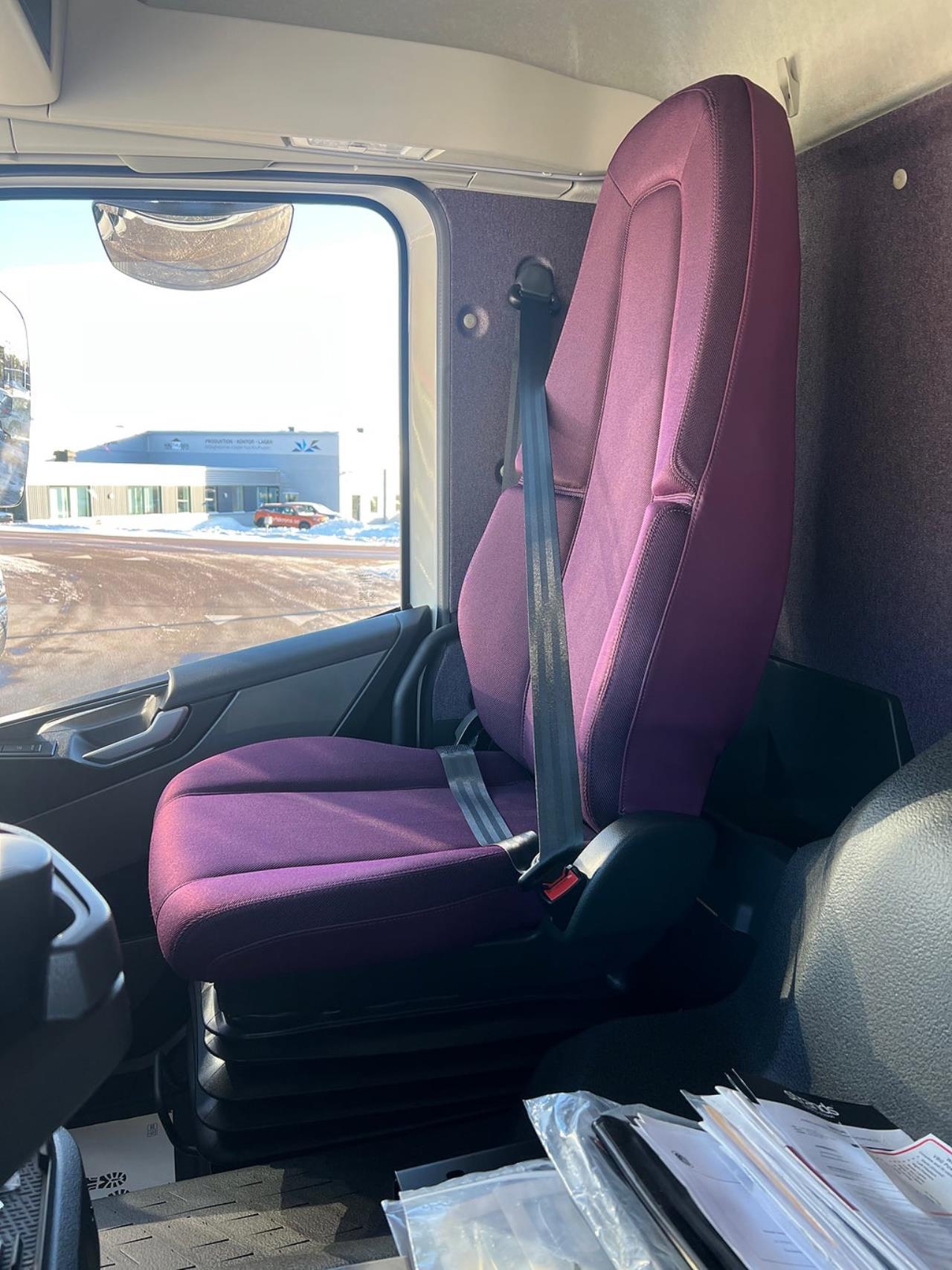 Volvo FM13 500 8x4*4 Tridem Kranv&auml;xlare Hiab 302 2023 - Kran