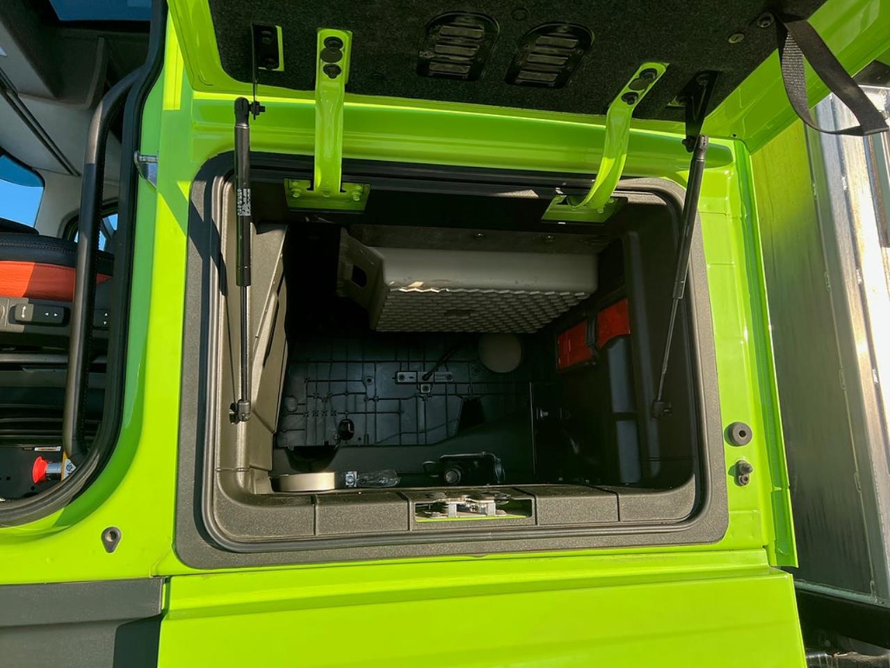 Volvo FH16 550 8x4*4 Tridem Tippbil I-See, Fullutrustad 2022 - Tipp