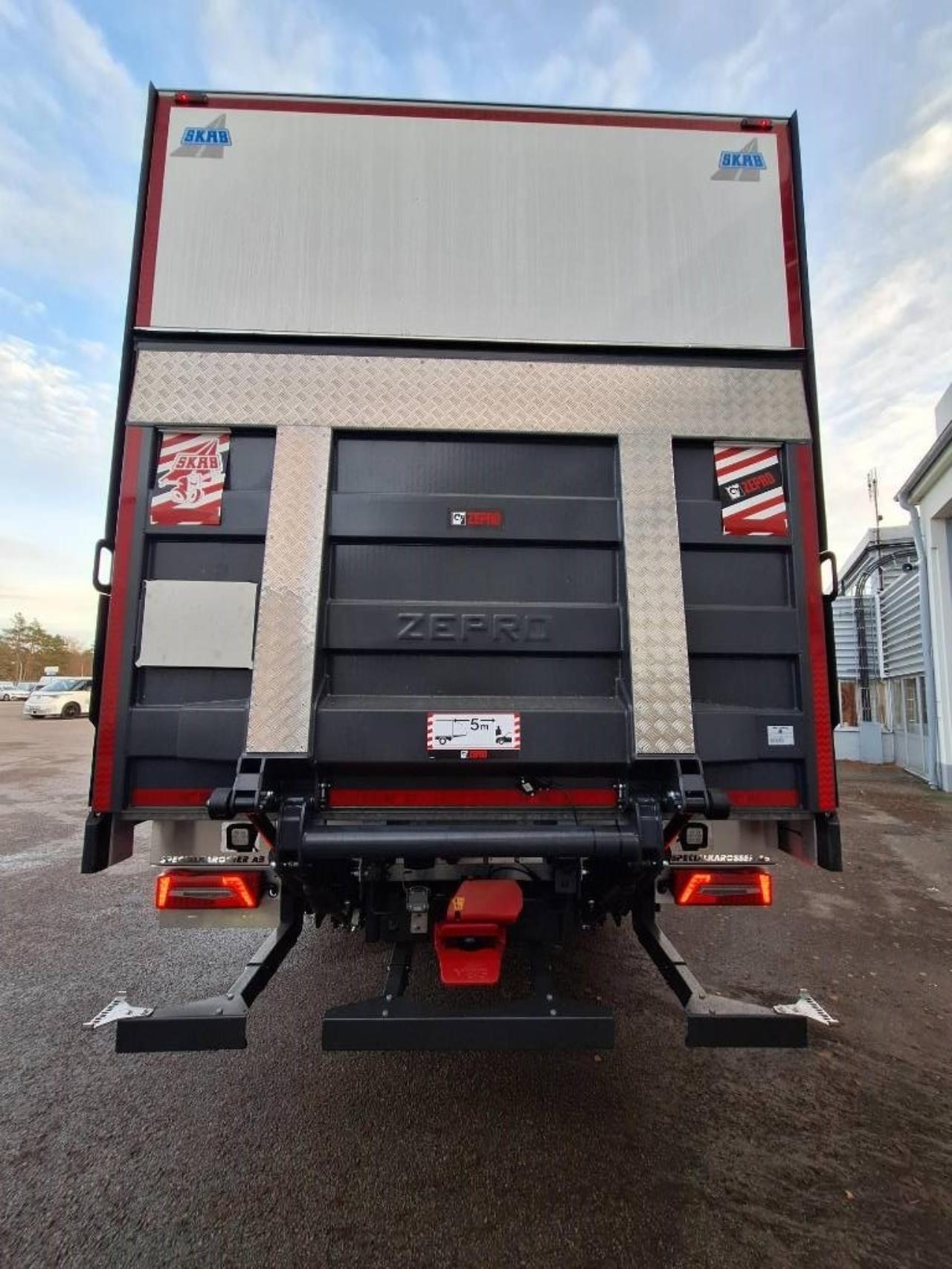 Scania P350 LB4x2 Distributionsbil med drag 2026 - Sk&aring;p