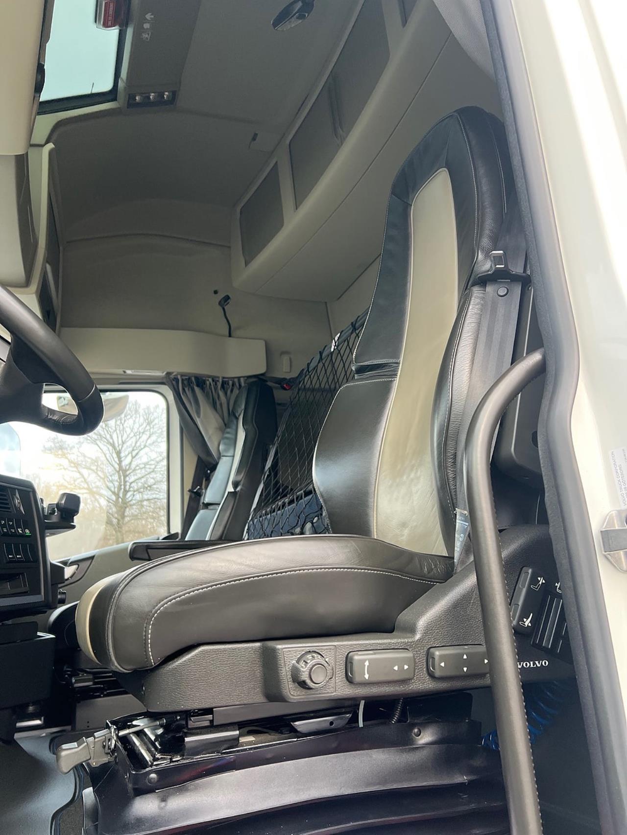 Volvo FH13 500 6x2 Dragbil I-Save Full Boggie Euro 6 2024 - Dragbil