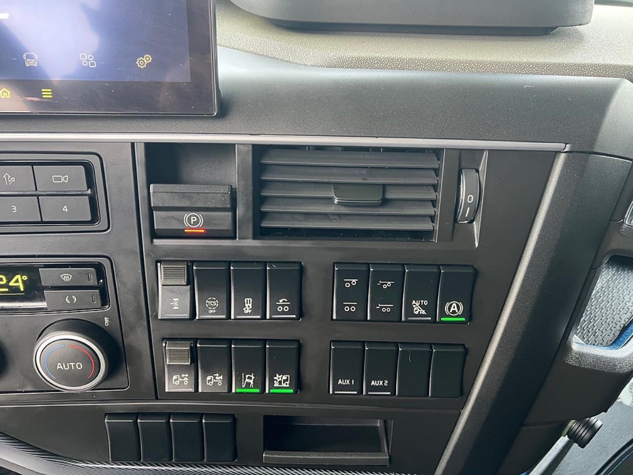 Volvo FH13 500 6x2 Dragbil I-Save Full Boggie Euro 6 2024 - Dragbil