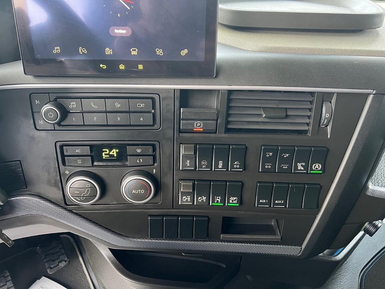 Volvo FH13 500 6x2 Dragbil I-Save Full Boggie Euro 6 2024 - Dragbil