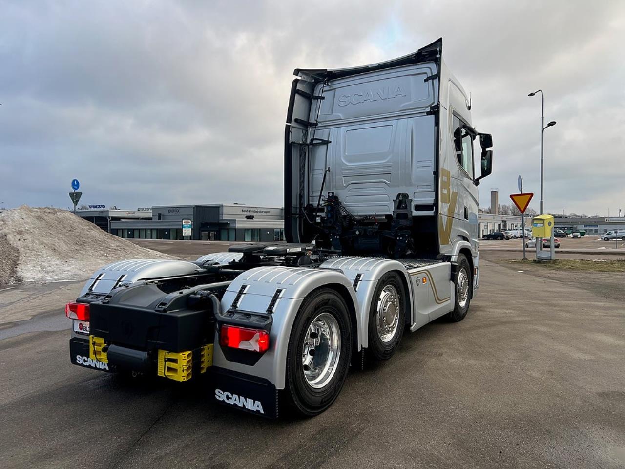 Scania 660S 6x2/4 Styrbar Pusher V8-Edition Dragbil 2026 - Dragbil