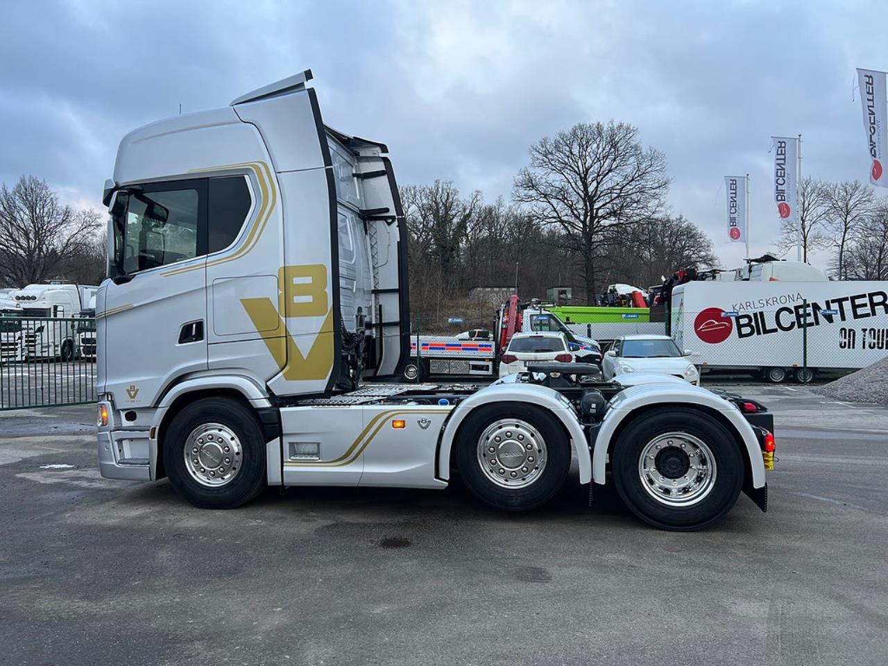 Scania 660S 6x2/4 Styrbar Pusher V8-Edition Dragbil 2026 - Dragbil