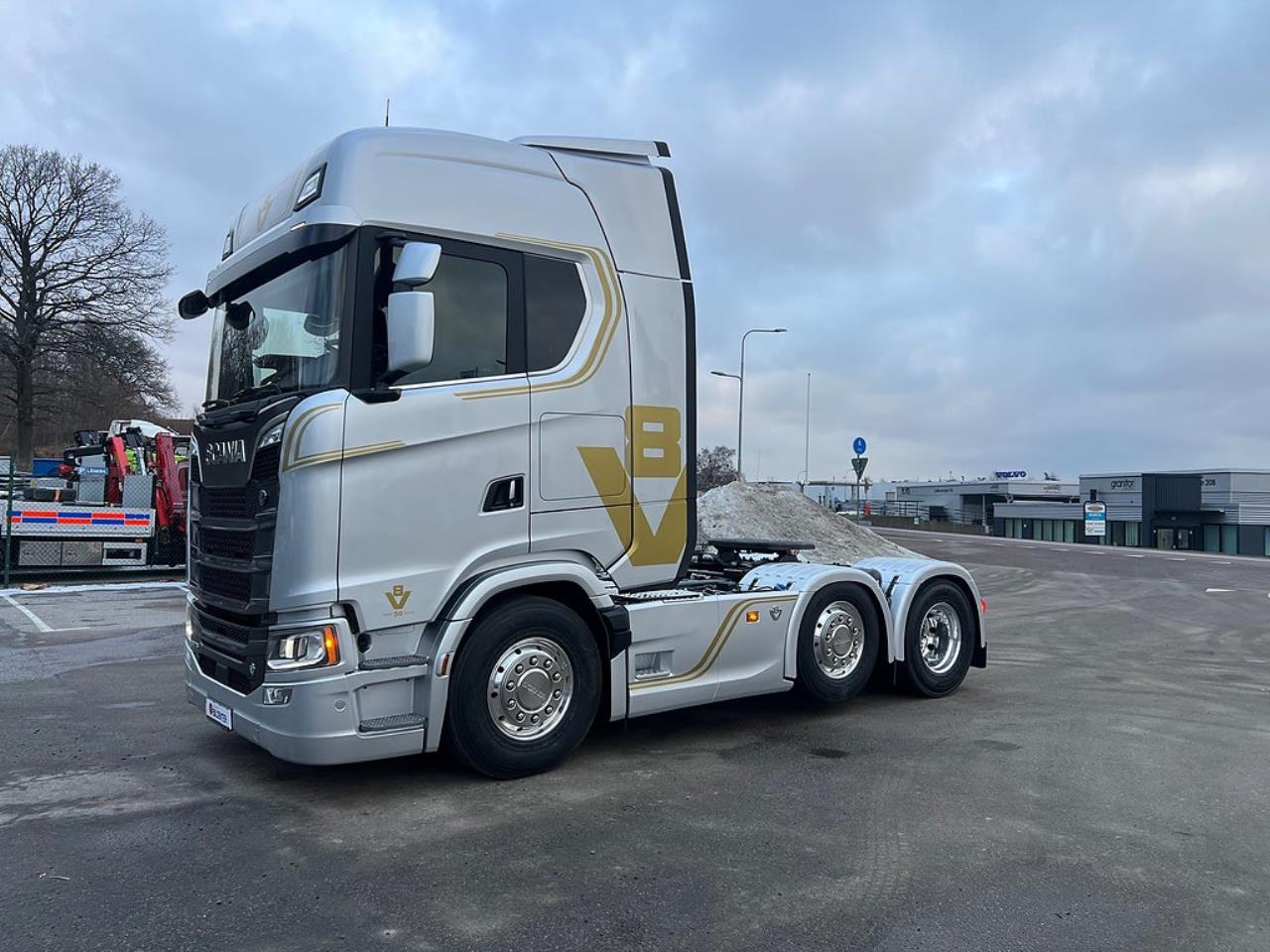 Scania 660S 6x2/4 Styrbar Pusher V8-Edition Dragbil 2026 - Dragbil