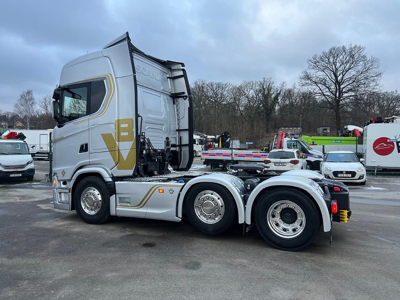 Scania 660S 6x2/4 Styrbar Pusher V8-Edition Dragbil 2026 - Dragbil