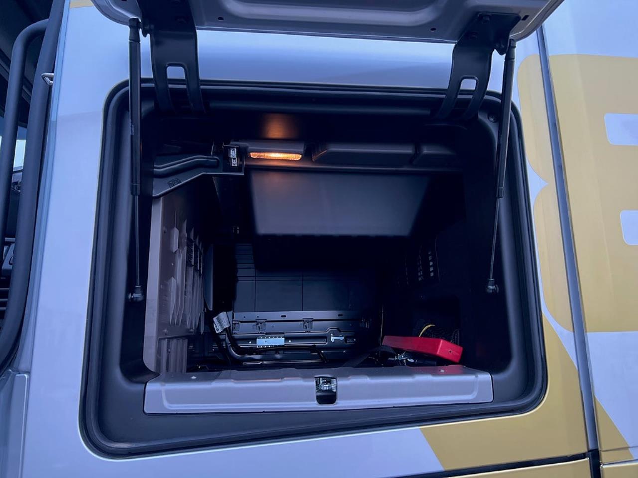 Scania 660S 6x2/4 Styrbar Pusher V8-Edition Dragbil 2026 - Dragbil