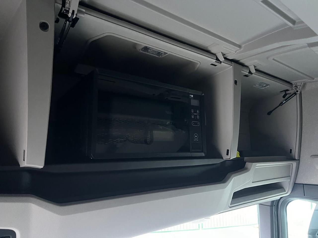 Scania 660S 6x2/4 Styrbar Pusher V8-Edition Dragbil 2026 - Dragbil