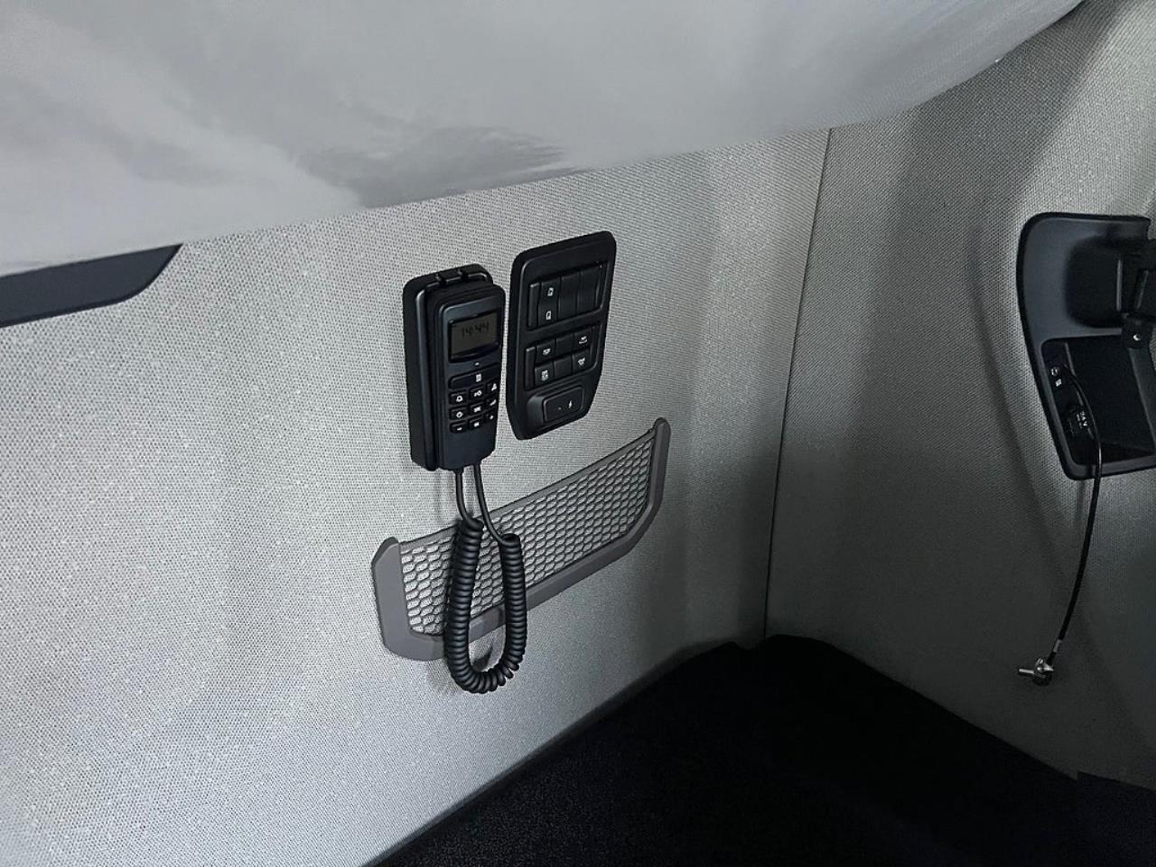 Scania 660S 6x2/4 Styrbar Pusher V8-Edition Dragbil 2026 - Dragbil