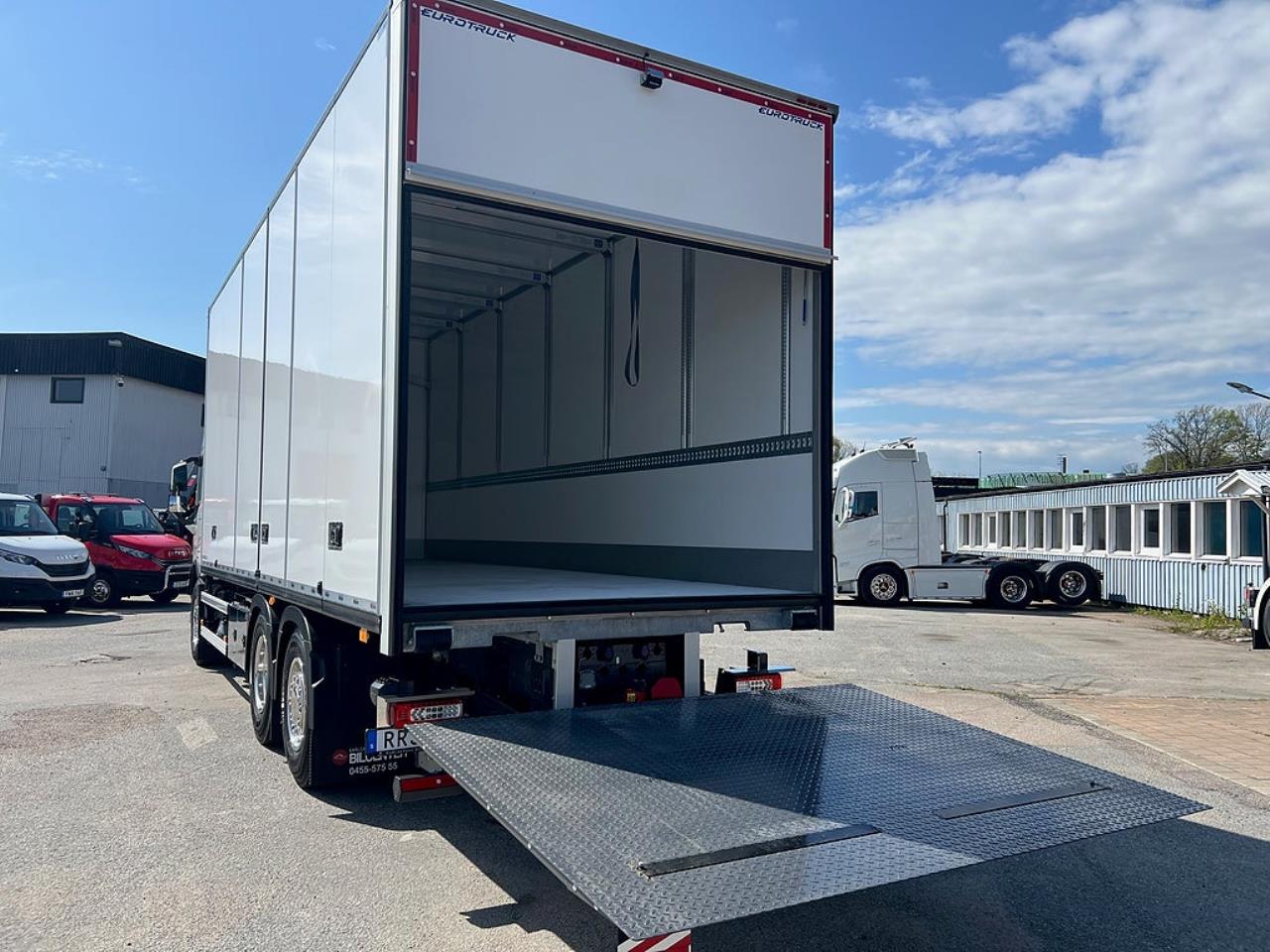 Volvo FM13 460 6x2*4 Sk&aring;pbil &Ouml;ppningsbarsida & Dubbla lastplan 2023 - Sk&aring;p