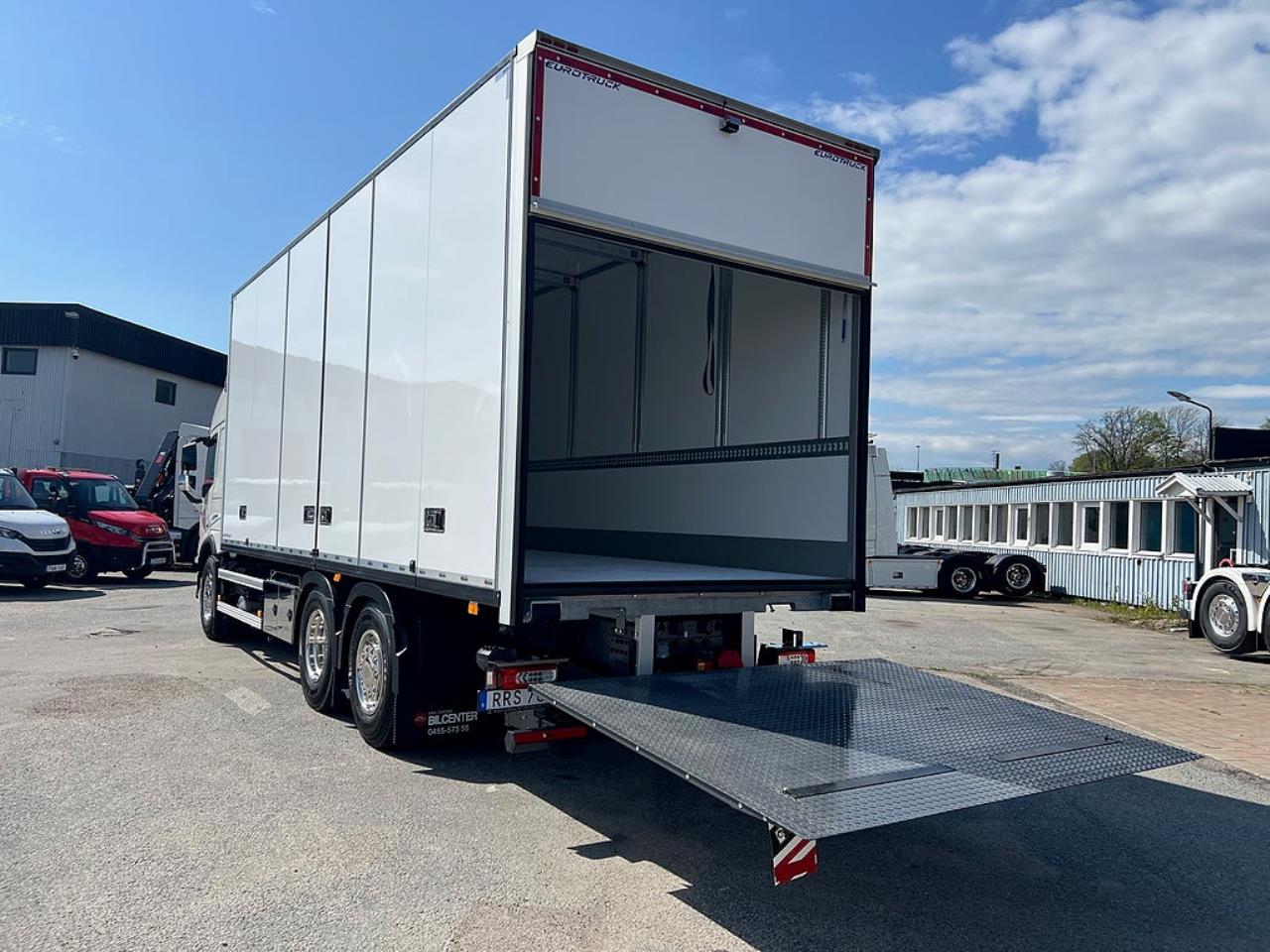 Volvo FM13 460 6x2*4 Sk&aring;pbil &Ouml;ppningsbarsida & Dubbla lastplan 2023 - Sk&aring;p