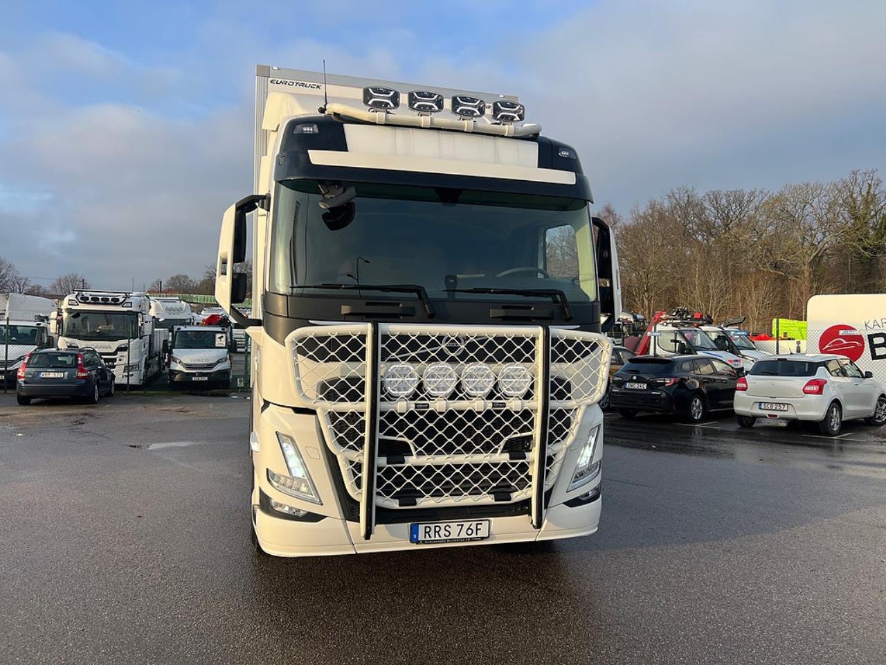 Volvo FM13 460 6x2*4 Sk&aring;pbil &Ouml;ppningsbarsida & Dubbla lastplan 2023 - Sk&aring;p